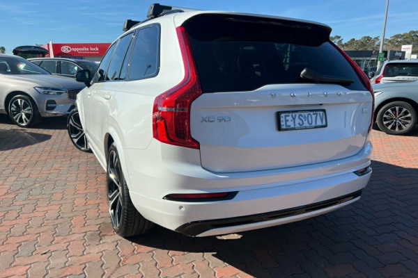 2022 Volvo XC90 L Series MY22 Recharge Geartronic AWD Plug-In Hybrid SUV Image 4