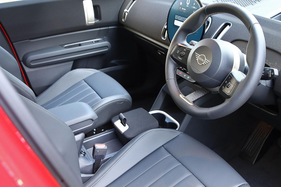 2026 MINI Countryman U25 C Favoured SUV