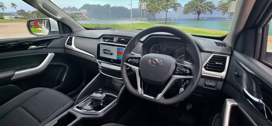 2026 MY25 LDV T60 SK8C Max PRO Ute Image 2