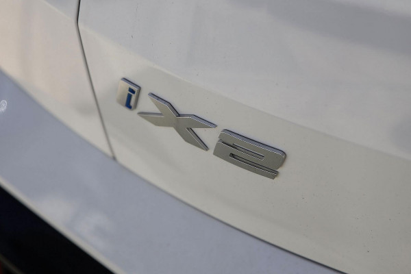 2024 BMW iX2 U10 eDrive20 M Sport SUV image 8