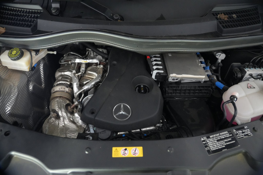 2022 Mercedes-Benz V-Class V300 d Avantgarde People Mover