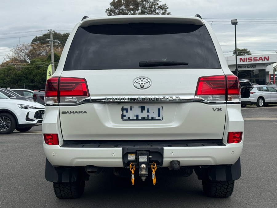 2017 Toyota LandCruiser VDJ200R Sahara SUV Image 7