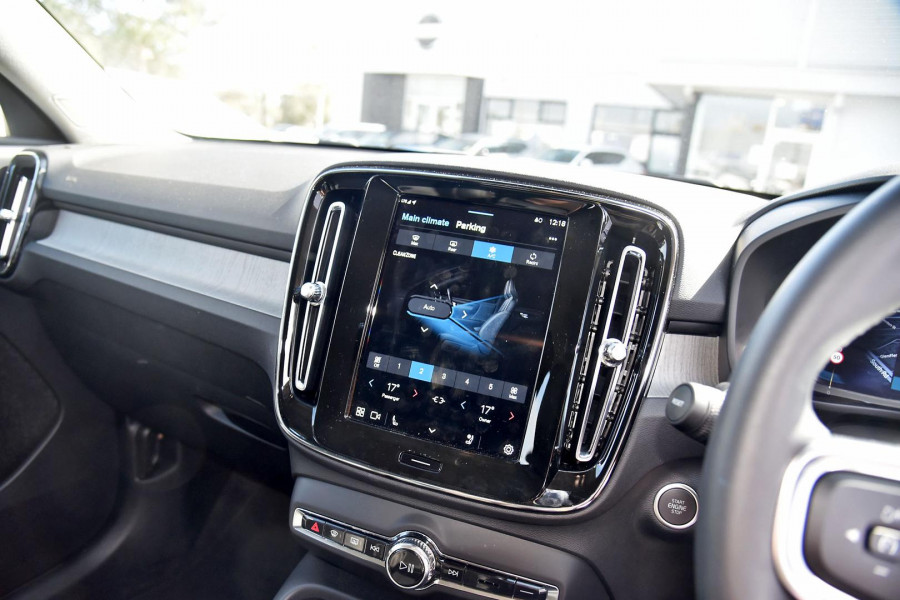 2024 MY25 Volvo XC40 XZ Plus B4 SUV Image 14