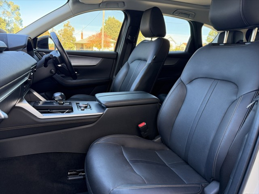 2023 Mazda CX-60 KH Series P50e GT SUV Image 9