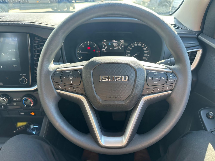 2026 MY25.5 Isuzu MU-X RJ LS-M SUV Image 12