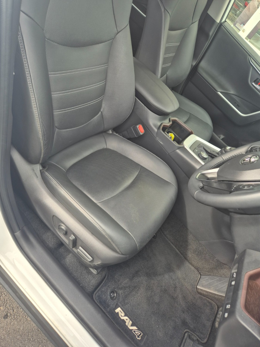 2025 Toyota RAV4 AXAH54R Cruiser SUV Image 16