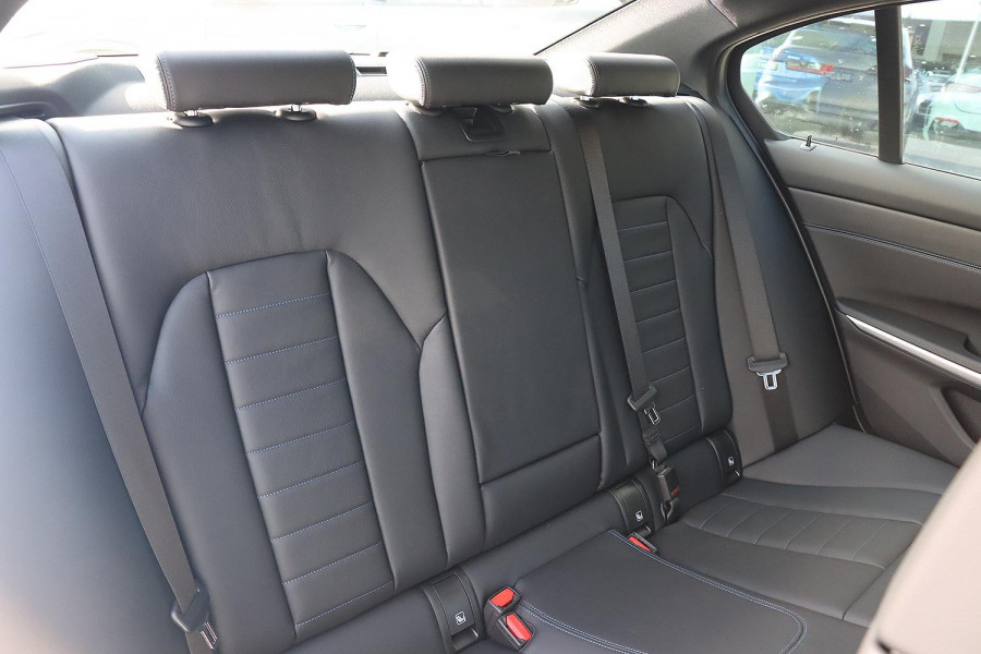 2025 BMW 3 Series G20 LCI II 330i M Sport Sedan
