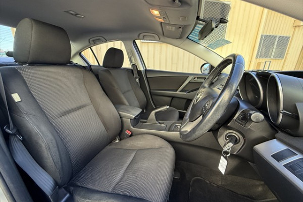 2012 Mazda 3 Maxx Sport Sedan Image 10