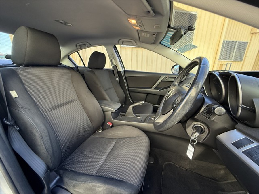 2012 Mazda 3 Maxx Sport Sedan Image 10