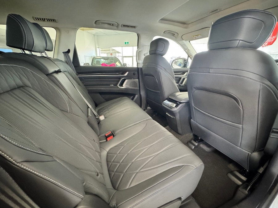 2025 LDV D90 SV9A Executive SUV Image 11