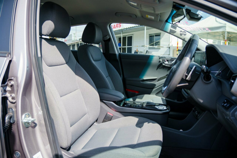 2022 Hyundai IONIQ AE.V4 Electric Elite Coupe Image 17