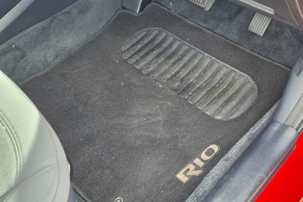 2013 Kia Rio UB S Hatch Image 23