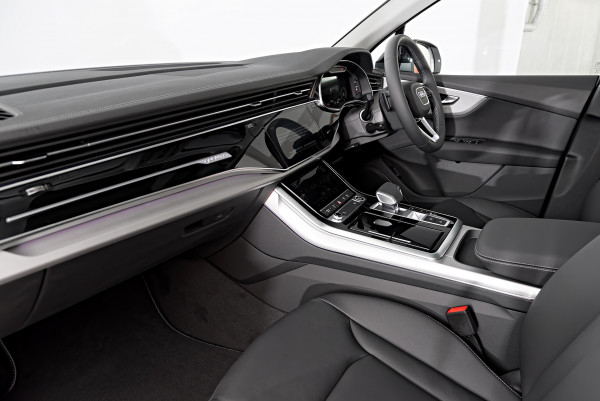 2026 MY25 Audi Q7 4M TFSI 185kW SUV image 8