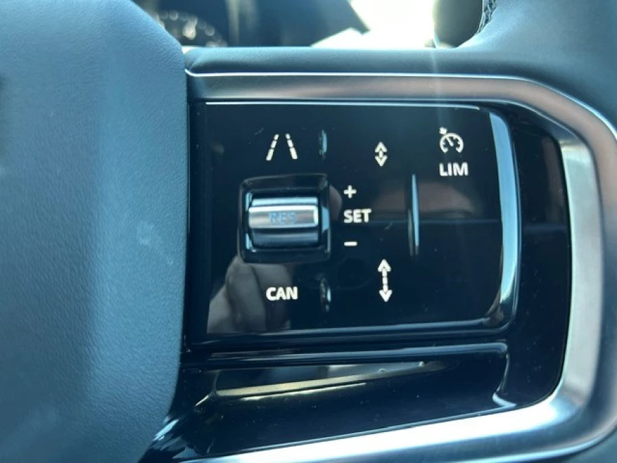 2025 MY26 Land Rover Discovery Sport L550 P250 Landmark SUV Image 17