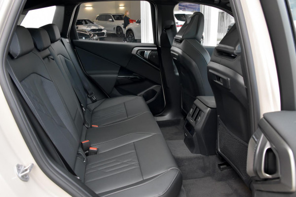 2025 BMW X3 G45 20 xDrive SUV image 5