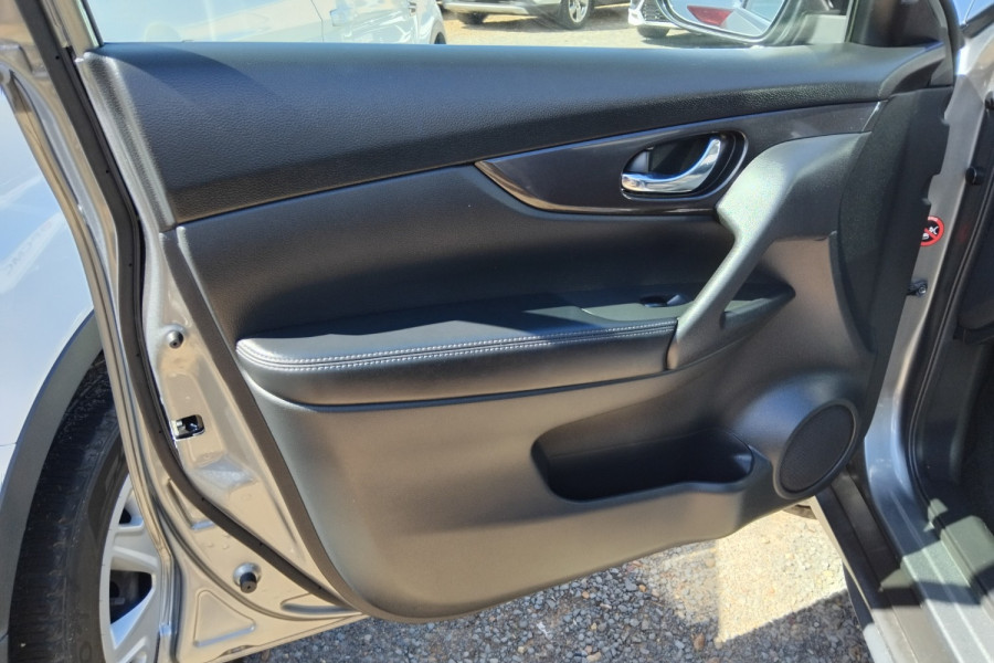 2018 Nissan X-Trail T32 Series II ST-L SUV Image 17