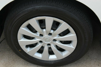 2015 MY13 Toyota Tarago ACR50R MY13 GLi Wagon image 14