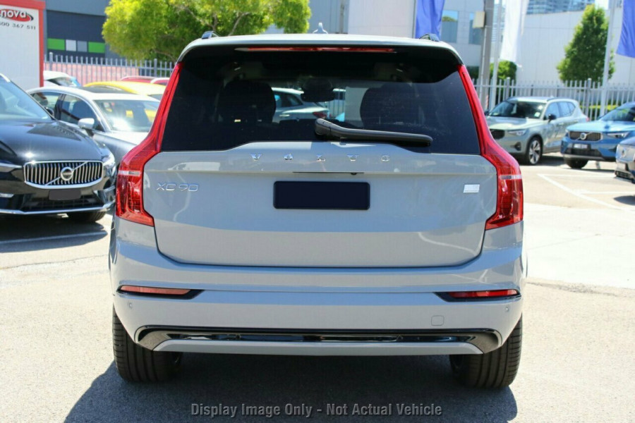 2024 MY25 Volvo XC90 L Series Ultra T8 Plug-In Hybrid SUV Image 18