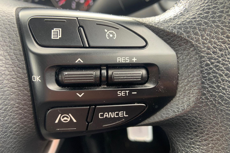 2021 MY22 Kia Stonic YB Sport SUV Image 25