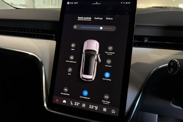 2026 Volvo EX90  Ultra Twin Motor Performance SUV Image 17