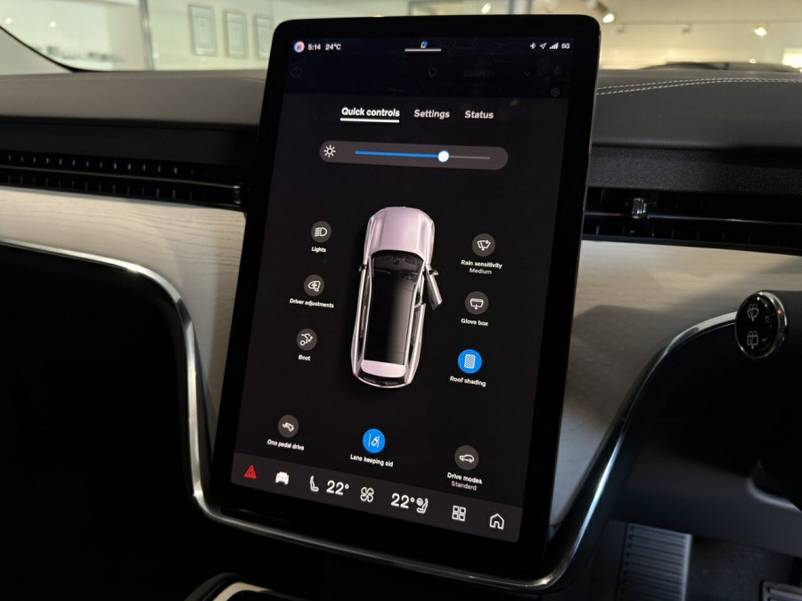 2026 Volvo EX90  Ultra Twin Motor Performance SUV Image 17