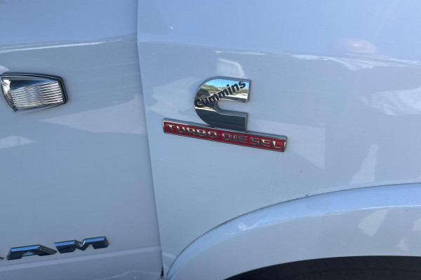 2021 MY22 Ram 2500 DJ Laramie Ute Image 17