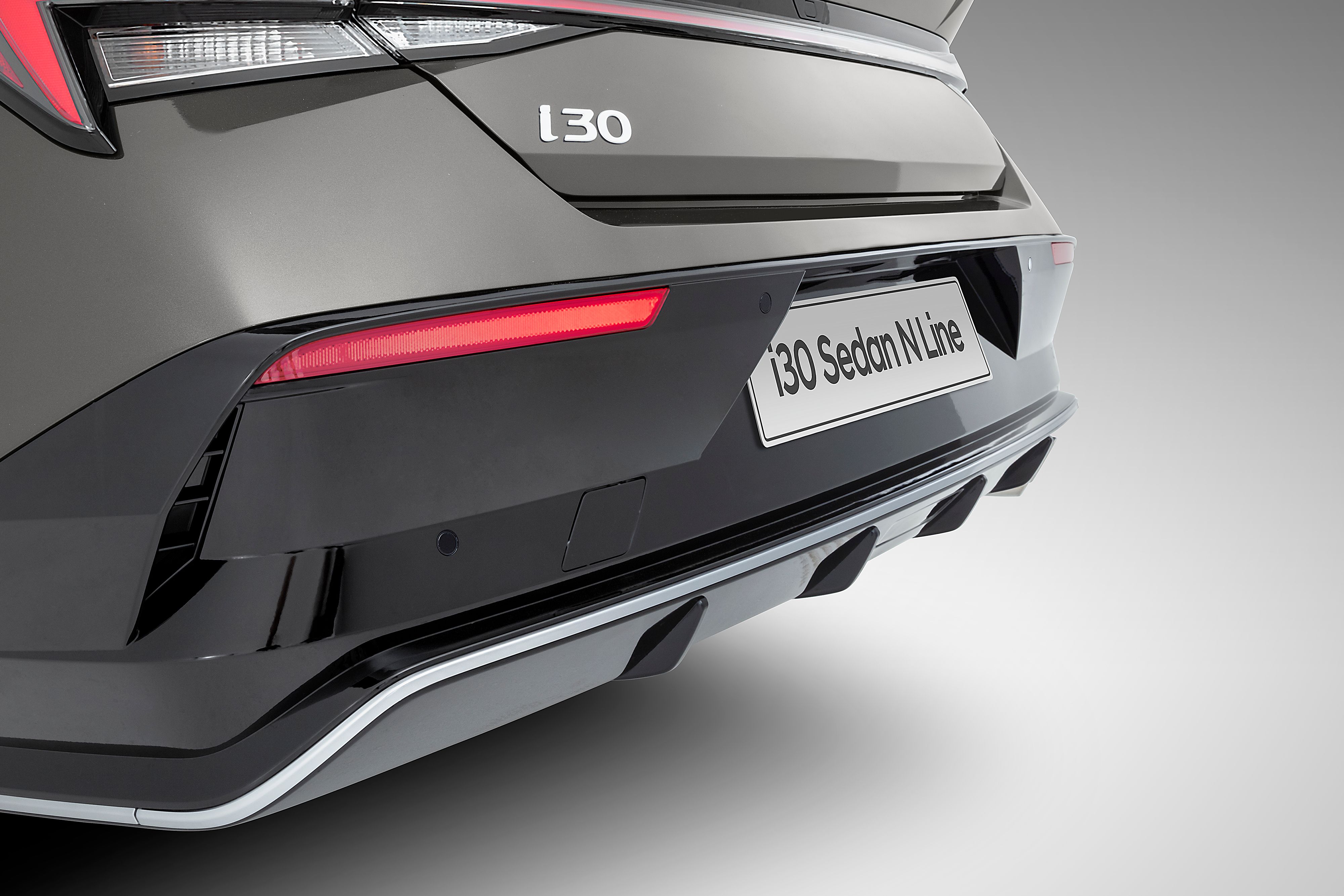 Front & rear parking sensors