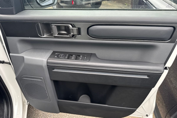 2025 MY26 Kia Tasman TK SX Ute Image 10