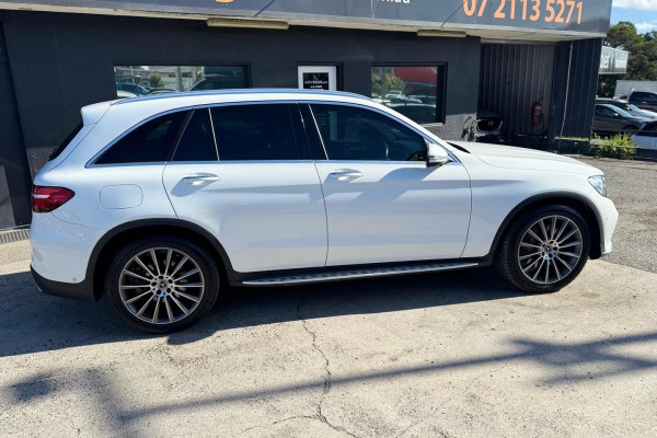 2017 Mercedes-Benz GLC-Class X253 GLC250 SUV Image 4