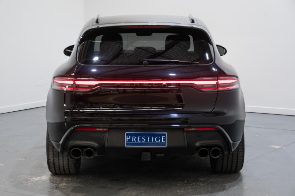 2022 Porsche Macan S SUV Image 9