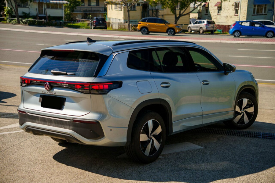 2026 Volkswagen Tayron R4 110TSI Life SUV Image 2