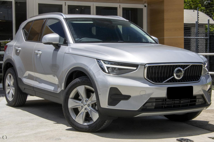 2025 Volvo XC40 XZ Plus B4 SUV Image 15