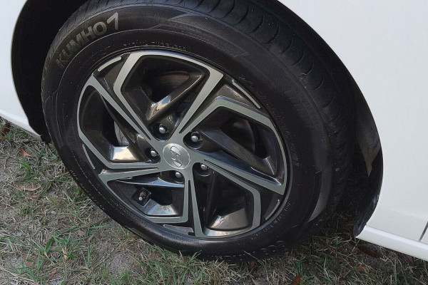 2022 MY23 Hyundai i30 PD.V4  Hatch Image 10