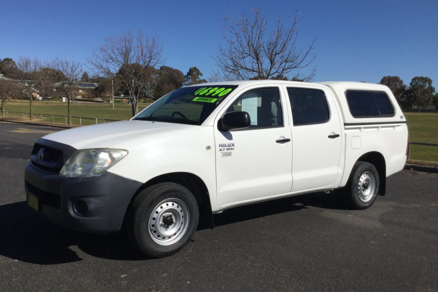2009 Toyota HiLux 6M7099000 Workmate Ute Image 1