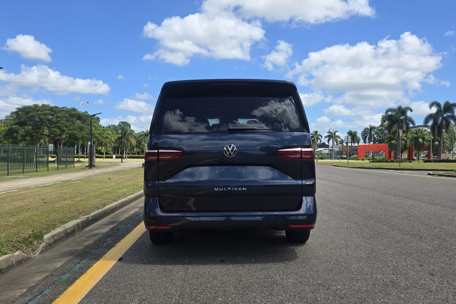 2025 Volkswagen Multivan  Life LWB People Mover Image 6