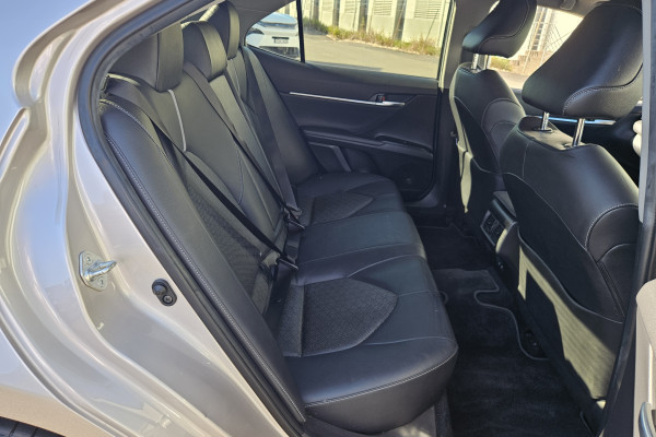 2020 Toyota Camry AXVH71R SX Sedan Image 11