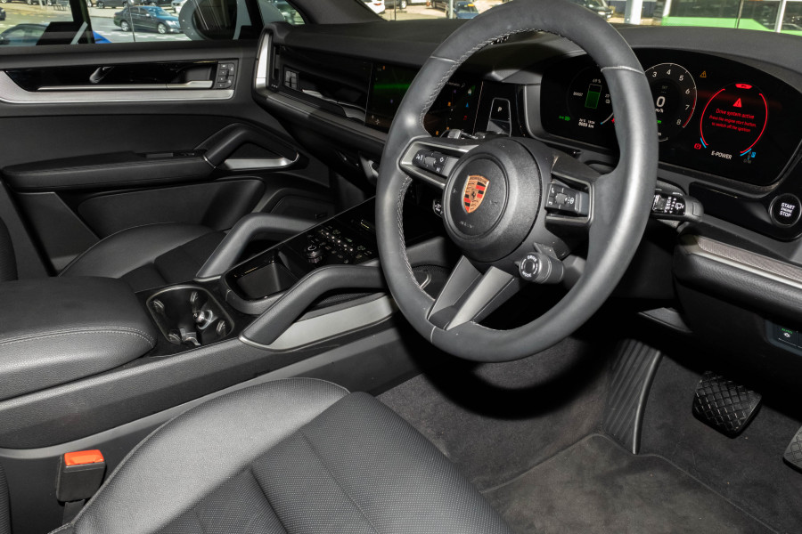 2025 Porsche Cayenne E-Hybrid SUV