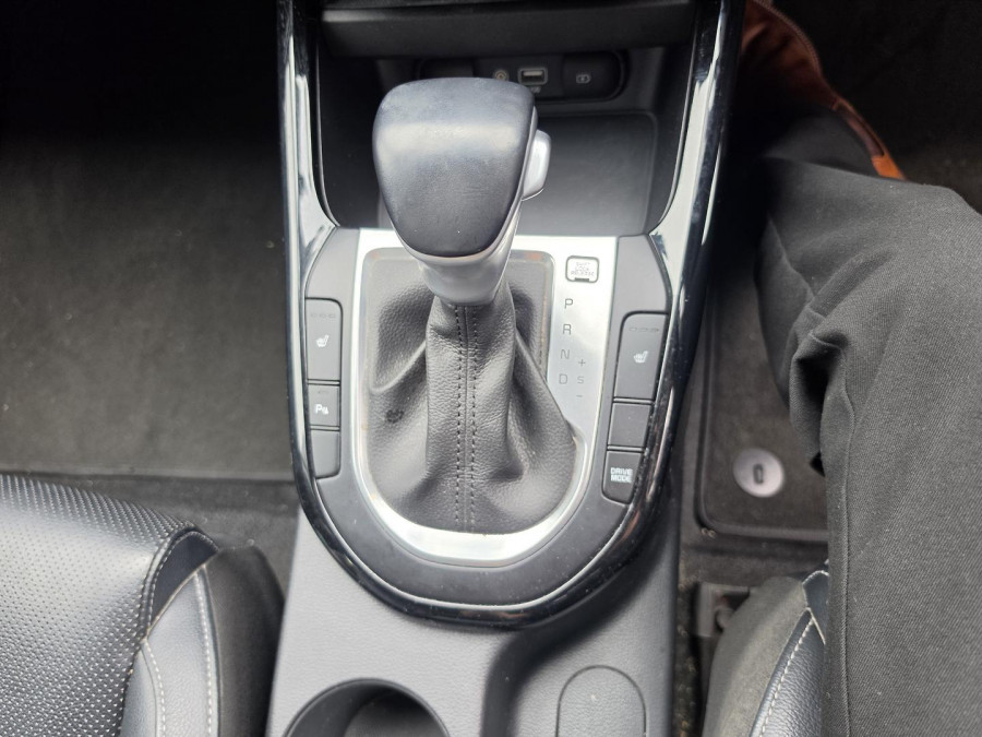 2020 MY1  Kia Cerato BD Sport+ Hatch Image 17