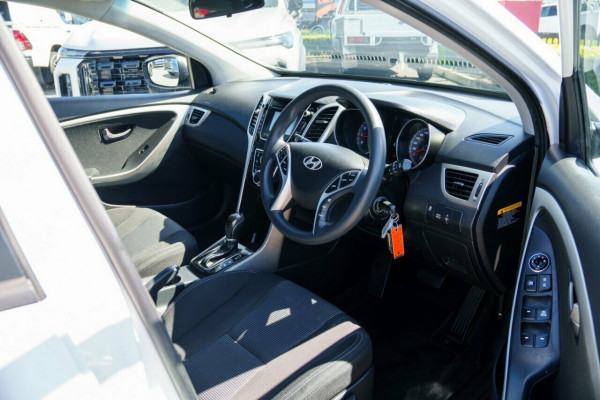 2014 Hyundai i30 GD2 Active Hatch Image 14