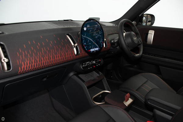 2025 MINI Countryman U25 JCW Favoured SUV image 21