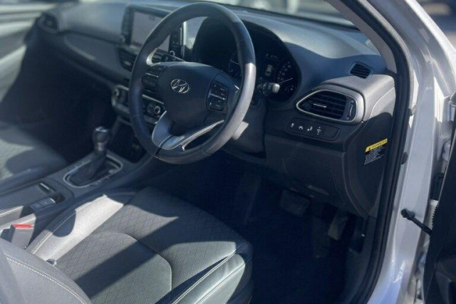 2017 MY18 Hyundai i30 PD Elite Hatch Image 9