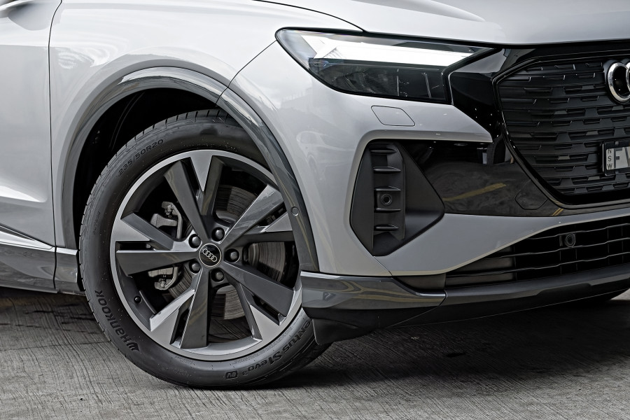 2025 MY24 Audi Q4 e-tron F4 45 SUV