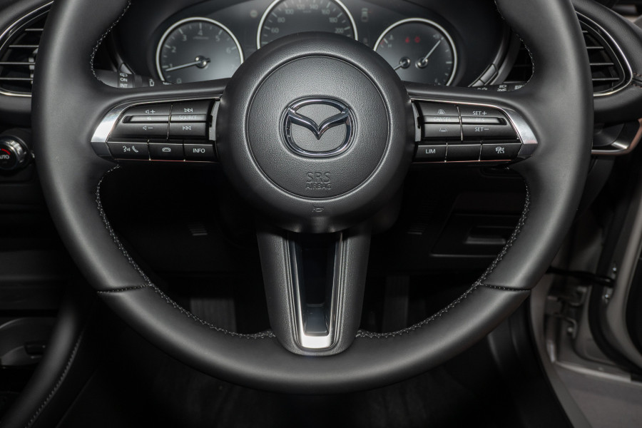 2025 Mazda 3 BP Series G20 Evolve Hatch Image 11
