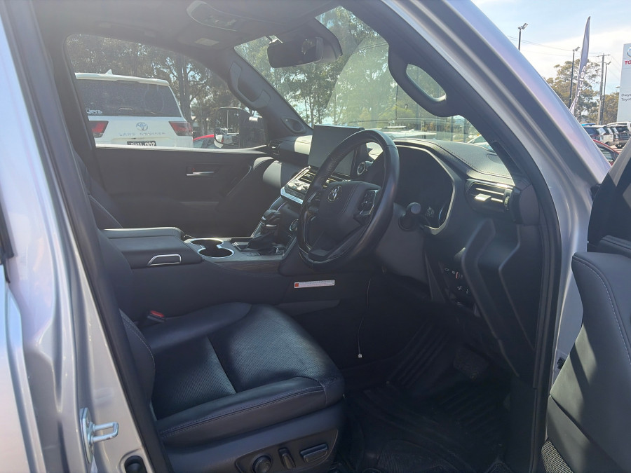 2022 MY24 Toyota LandCruiser FJA300R Sahara SUV Image 10