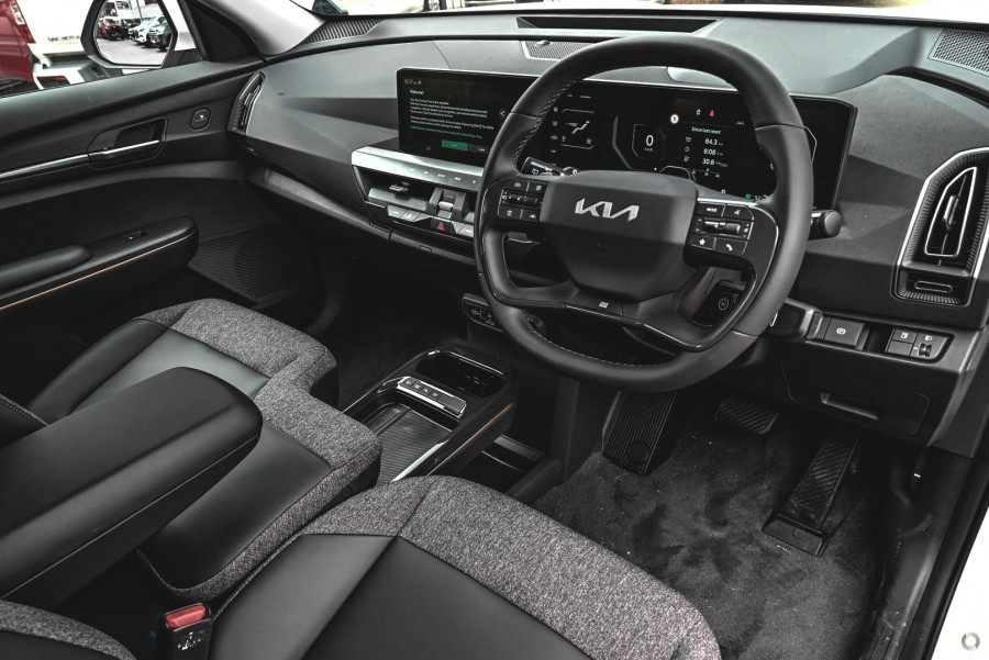 2026 Kia EV5 OVc Air Long Range SUV Image 5