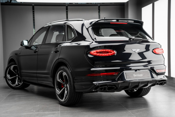 2024 Bentley Bentayga 4V S V8 SUV image 3