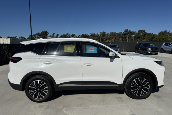 2025 MY26 Chery Tiggo 7 T32 Ultimate SUV Image 8