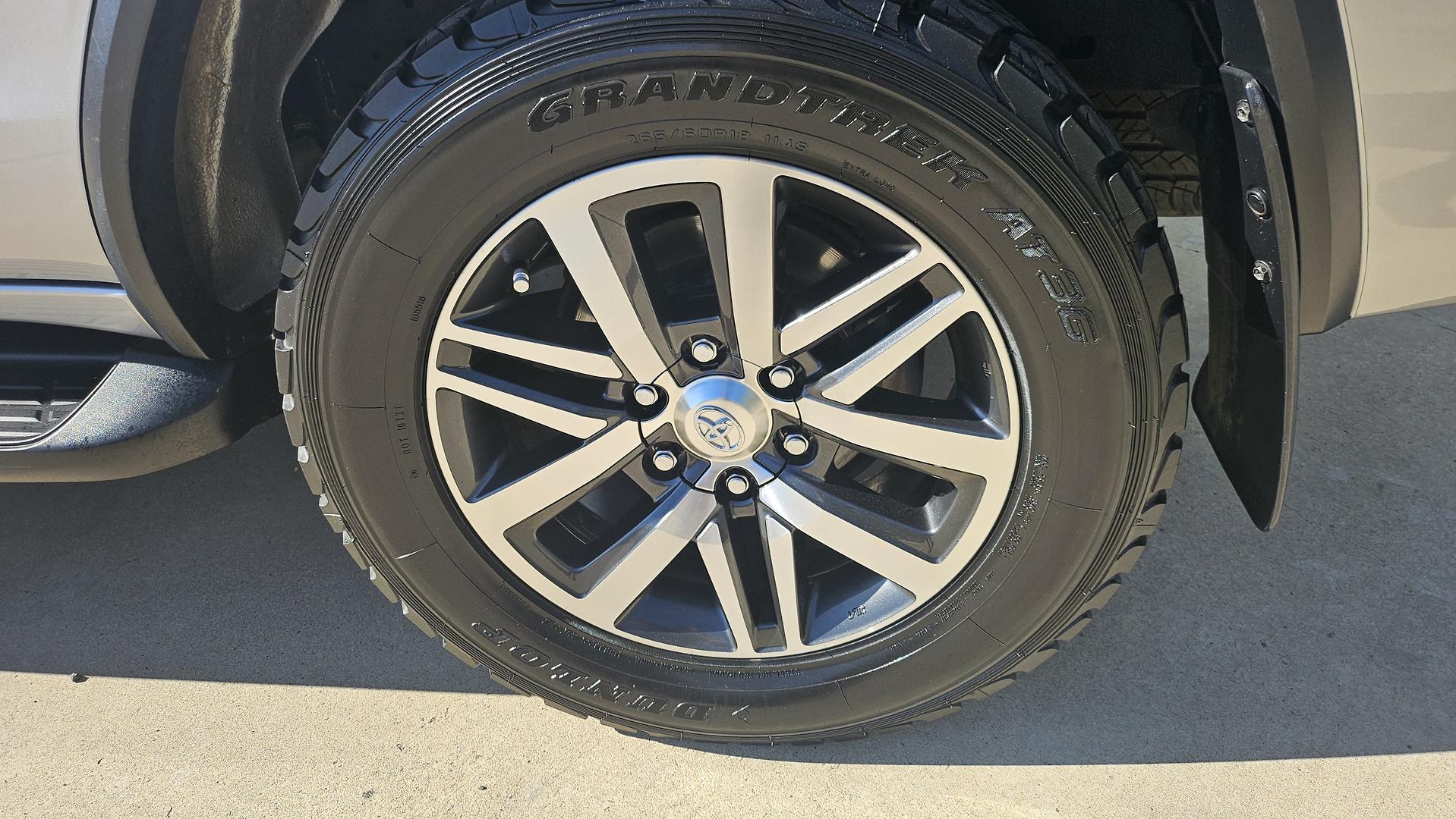 2017 Toyota Fortuner GUN156R Crusade SUV Image 29