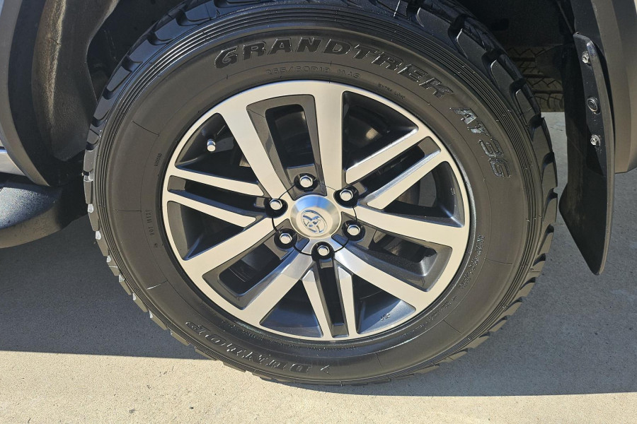 2017 Toyota Fortuner GUN156R Crusade SUV Image 29