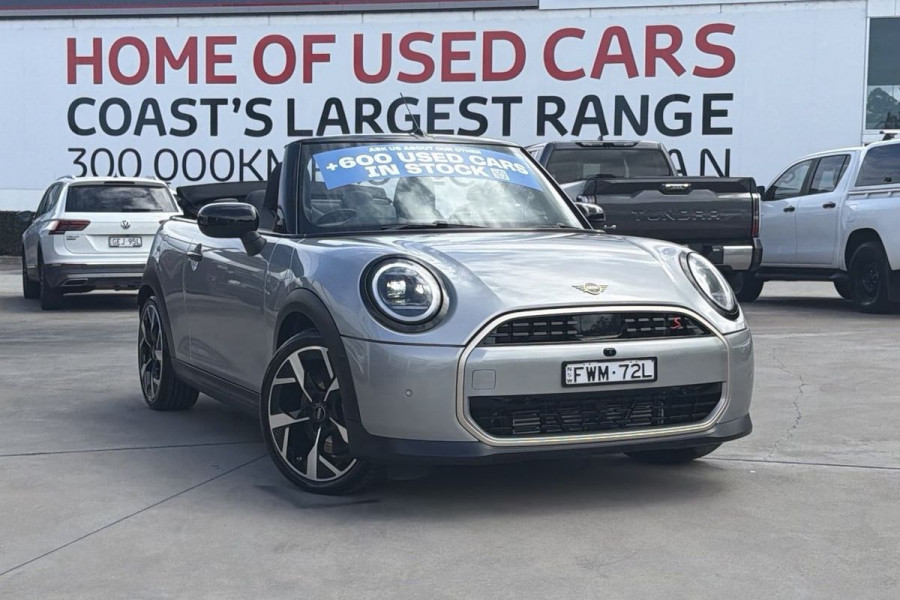 2025 MINI Cooper F67 C Classic Convertible Image 1